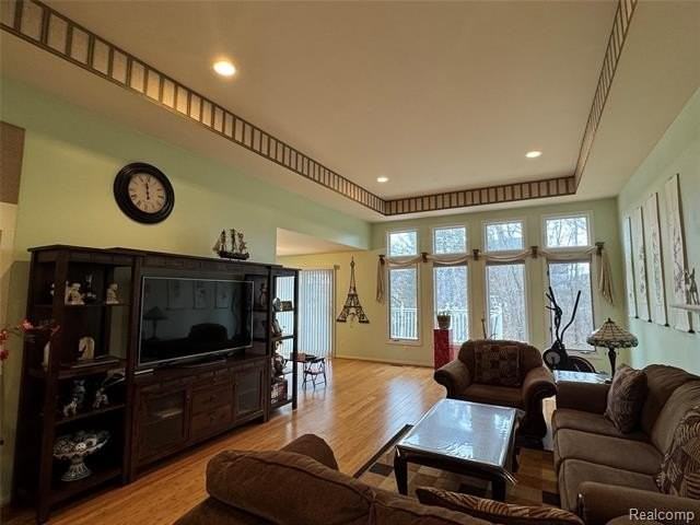 40342 Riverbend Dr - Photo 4 of 26