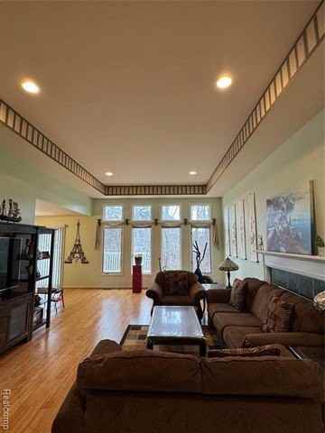 40342 Riverbend Dr - Photo 5 of 26