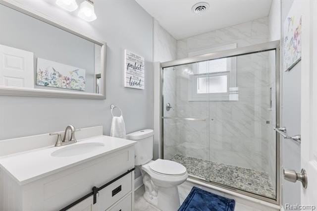 885 Clairmount St - Photo 3 of 11