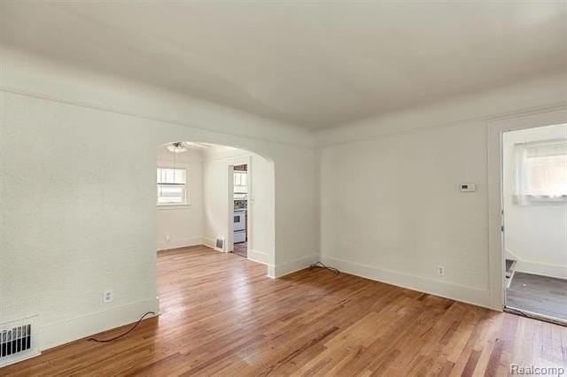 139 Draper Ave #1 - Photo 3 of 10