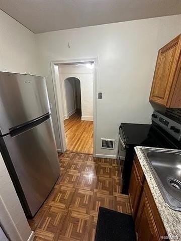 139 Draper Ave #1 - Photo 7 of 10