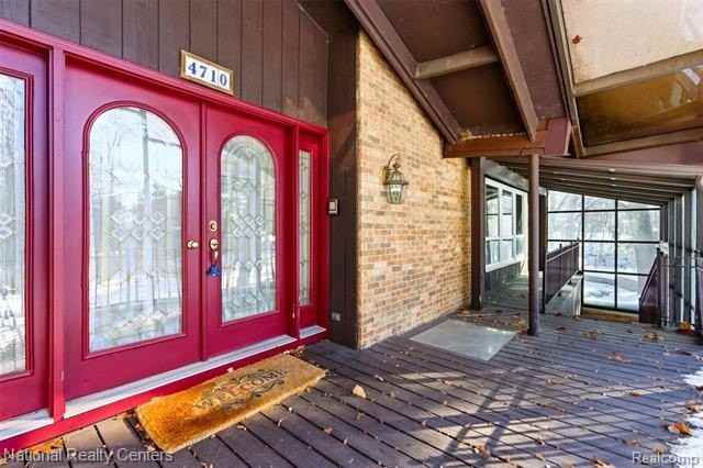 4710 Cove Rd - Photo 7 of 50