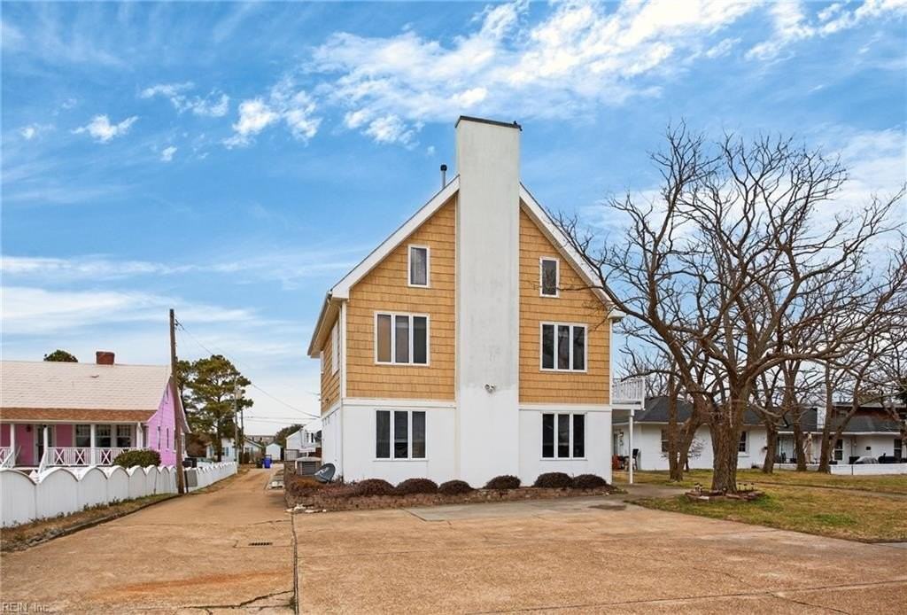 1019 Little Bay Ave - Photo 2 of 36