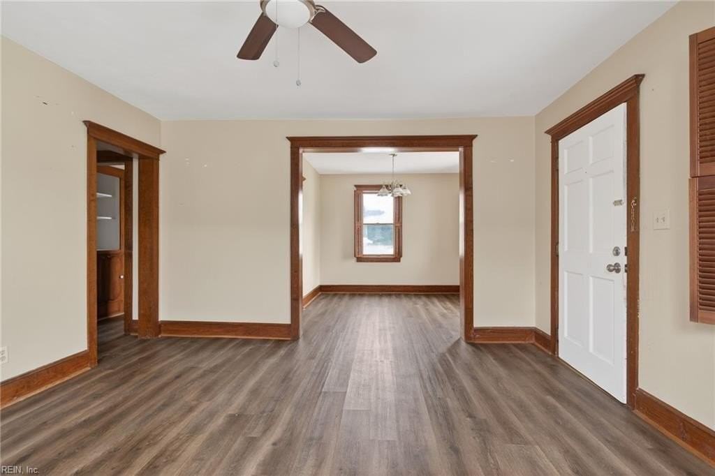 1017 Little Bay Ave - Photo 4 of 26