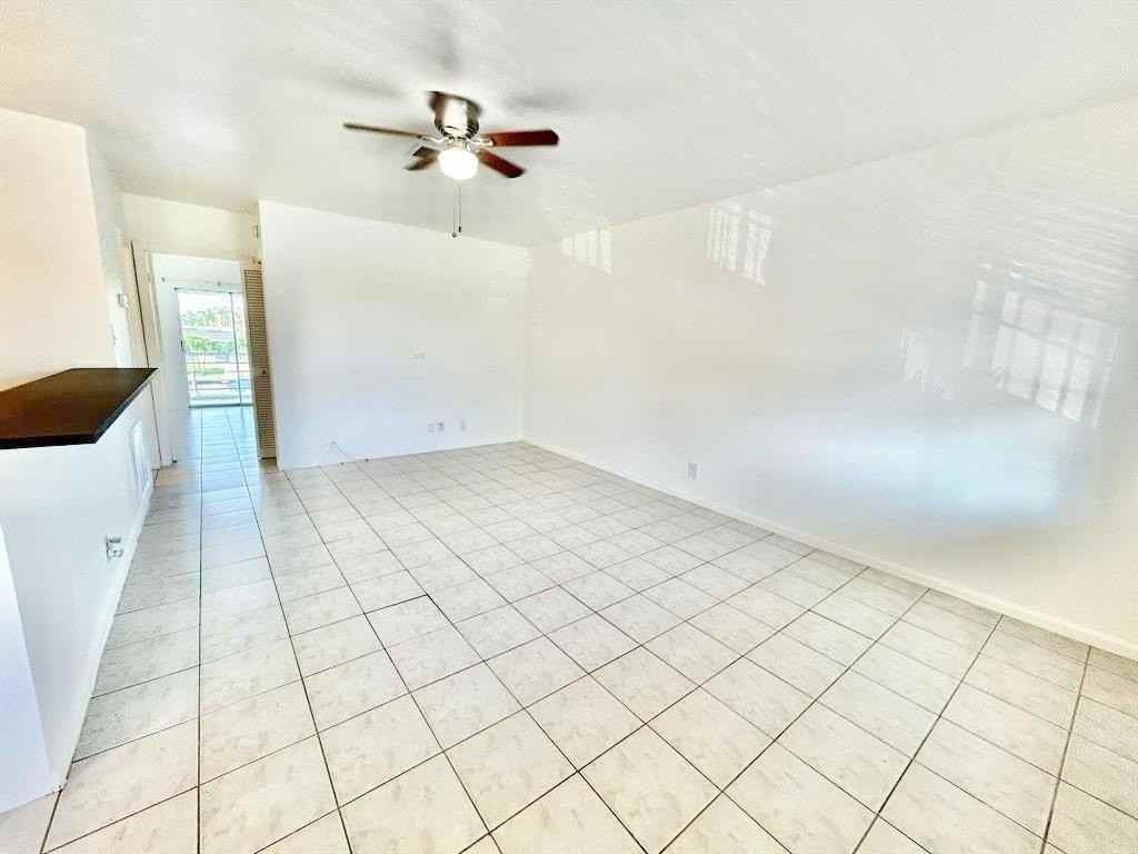 1004 Pine Dr Apt 204 - Photo 7 of 28