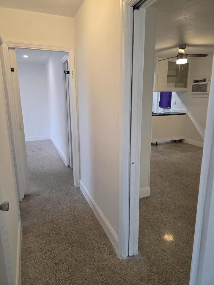 304 Se 4th Ave Unit 1-2 - Photo 6 of 11