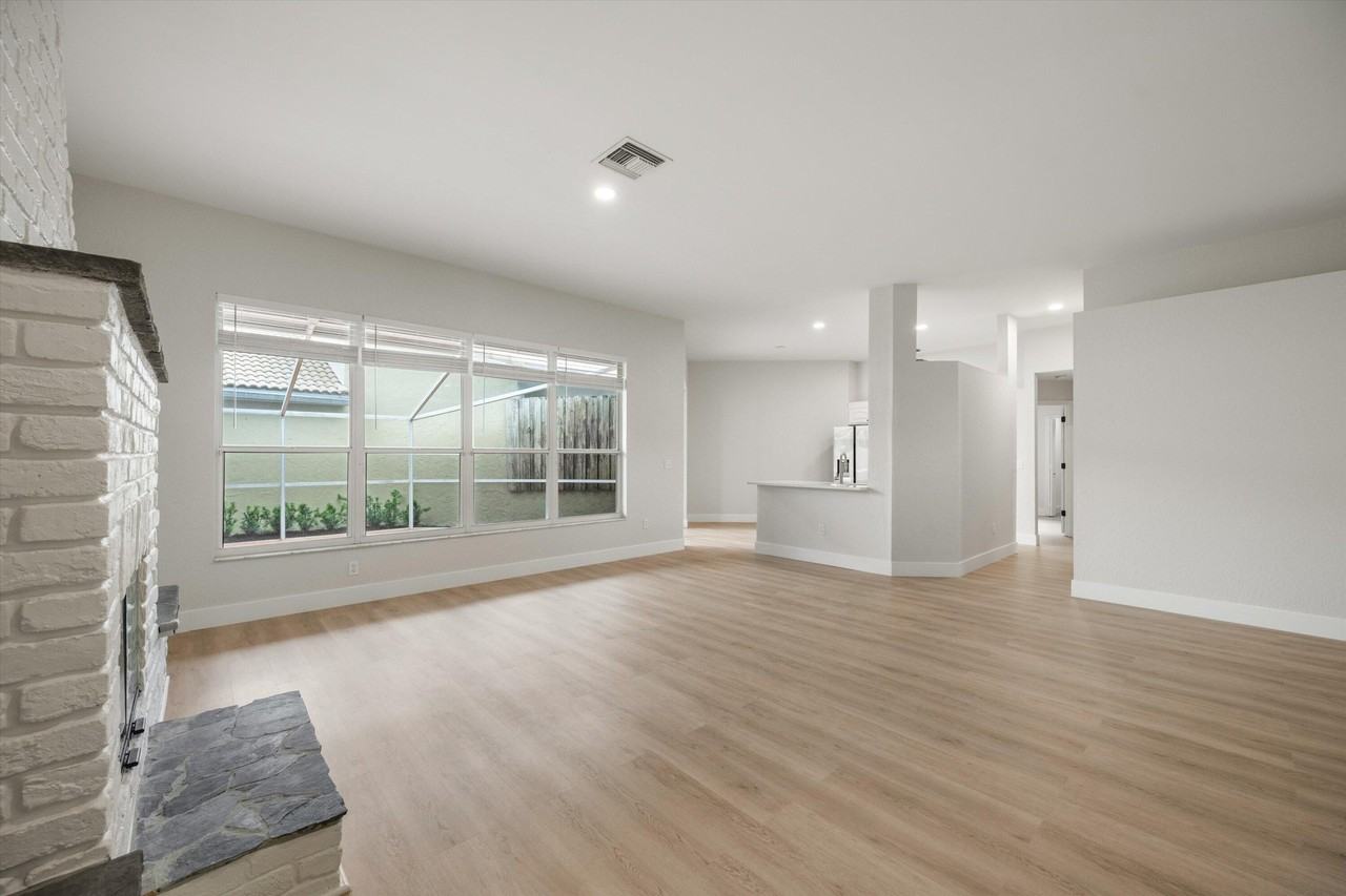 1170 Aviary Rd - Photo 5 of 20