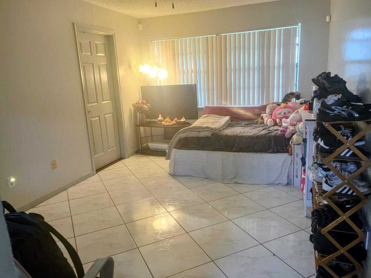 1322 Pines Ln - Photo 7 of 28