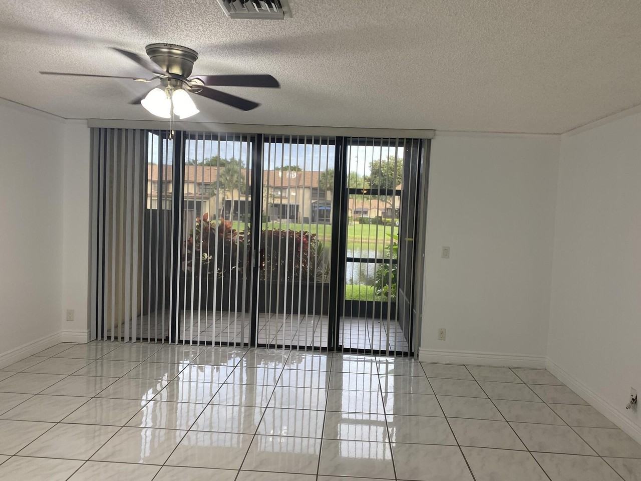 3961 Cocoplum Cir Apt F - Photo 7 of 45