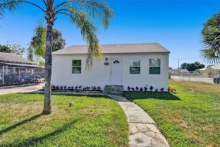 640 52nd St - Photo 1 of 1