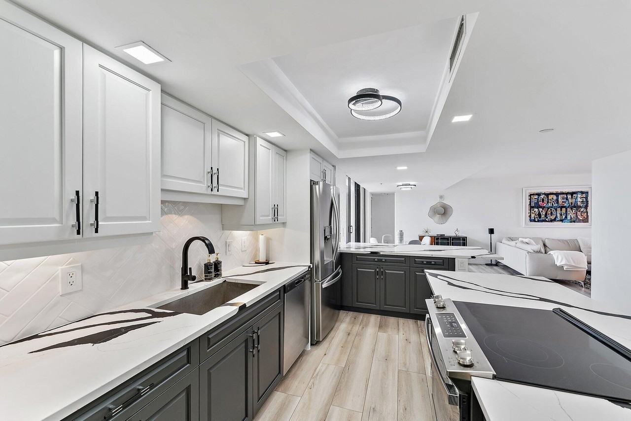 3000 N Ocean Dr Apt 14a - Photo 3 of 50