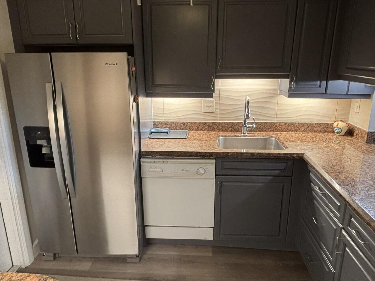 2668 Garden Dr N Apt 312 - Photo 2 of 11