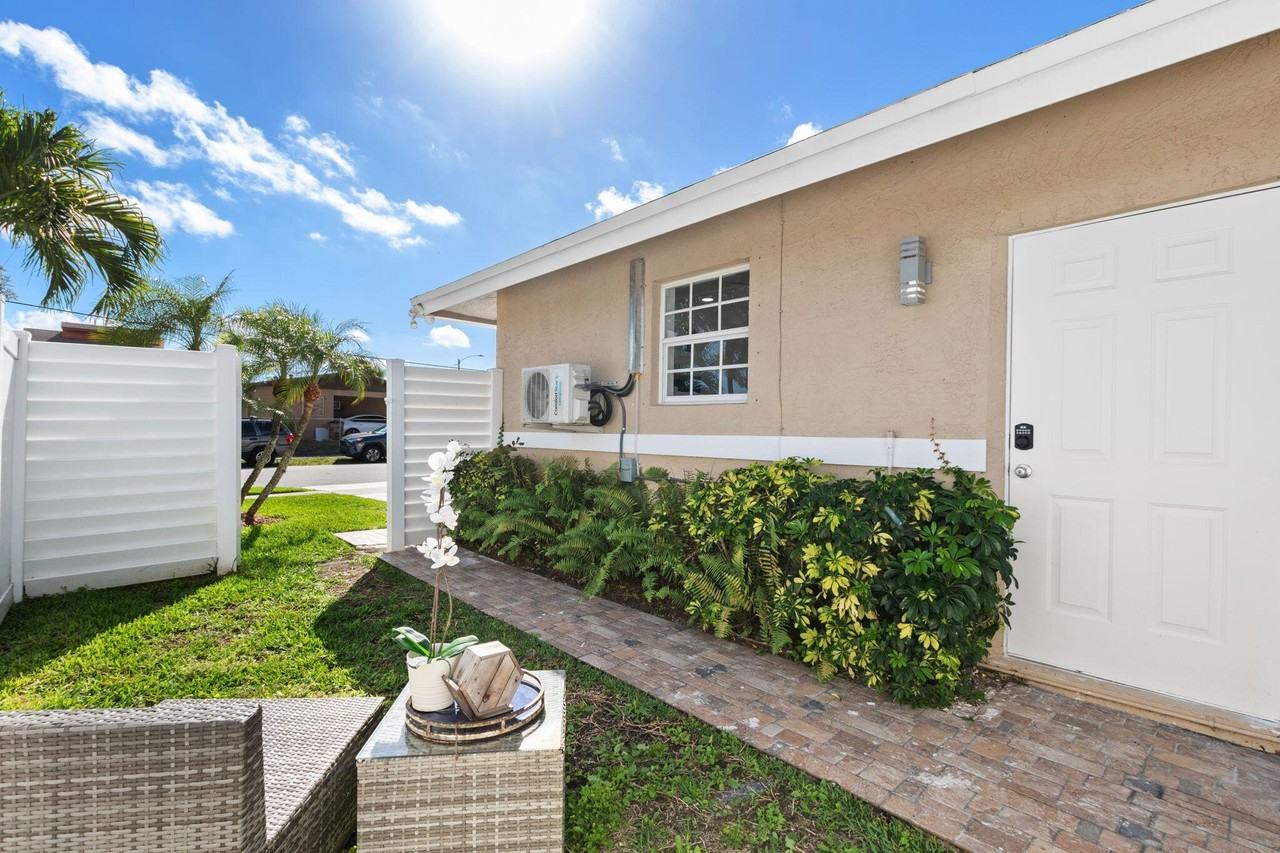 533 Ne 1st Ave Unit 1 - Photo 5 of 20