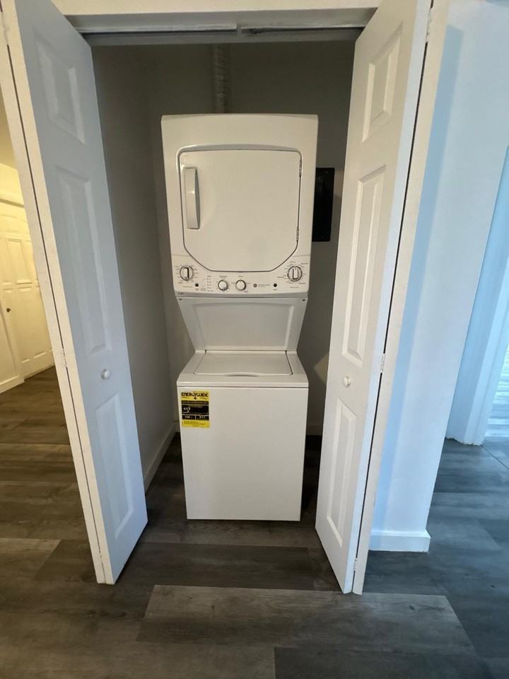 600 Ne 46th Ct Apt 3 - Photo 5 of 11