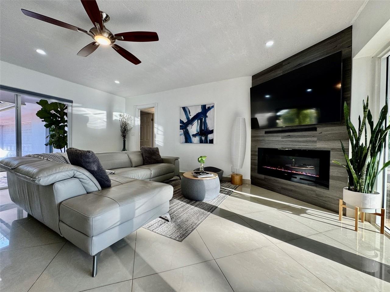 481 W Tropical Way - Photo 6 of 43