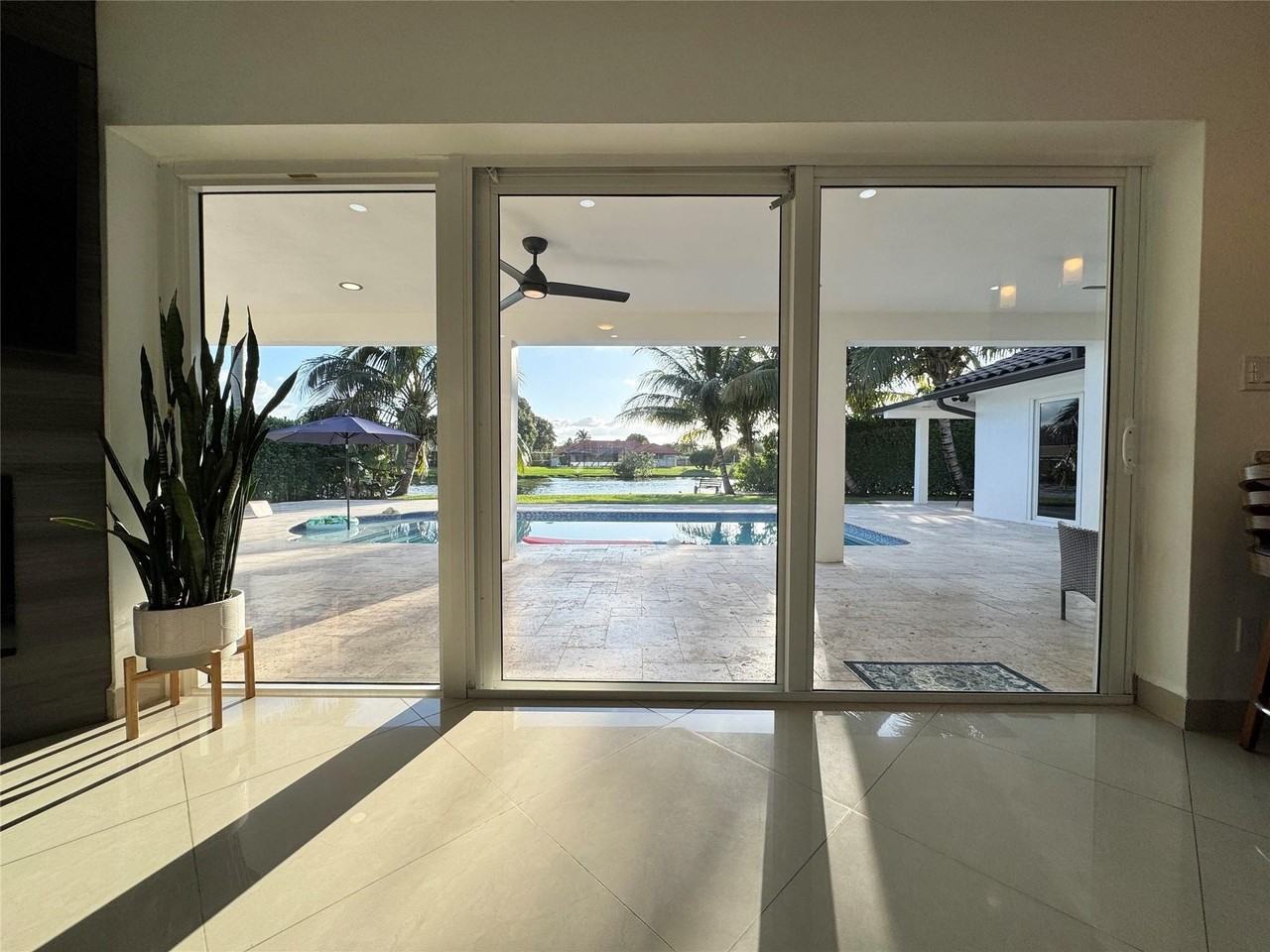 481 W Tropical Way - Photo 7 of 43