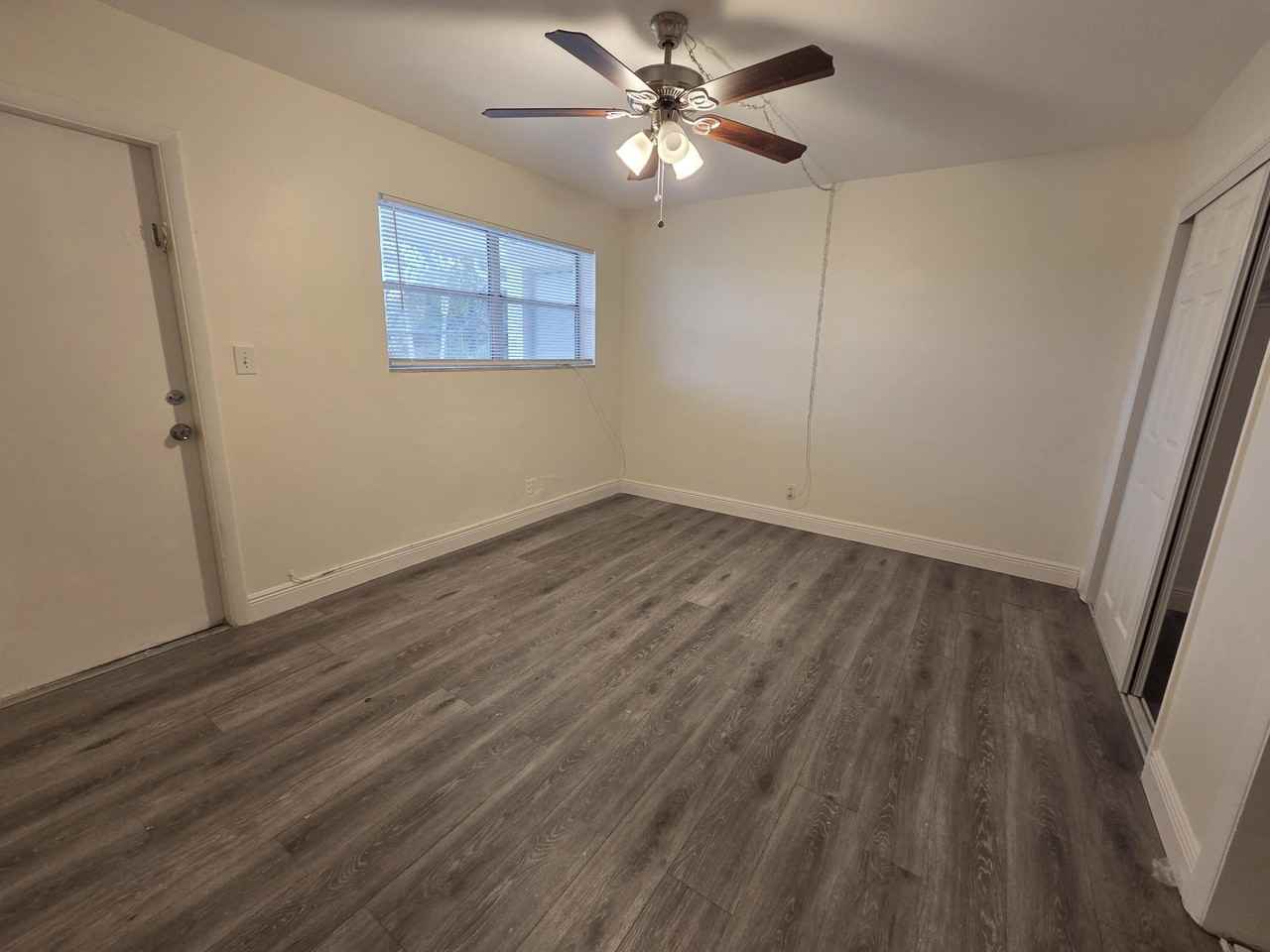 1810 Ne 56th St Apt 5 - Photo 7 of 16