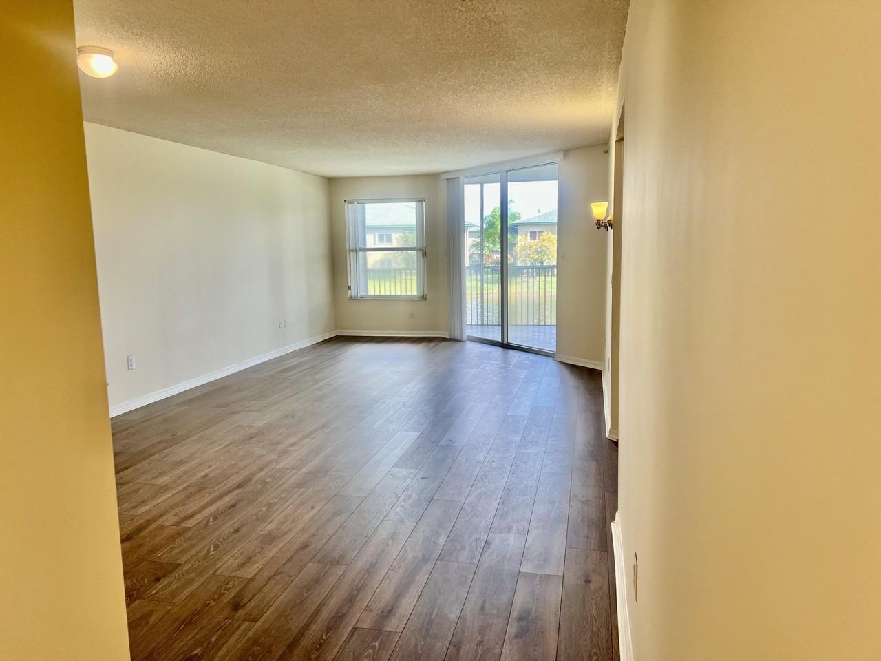 7843 Granville Dr - Photo 6 of 17