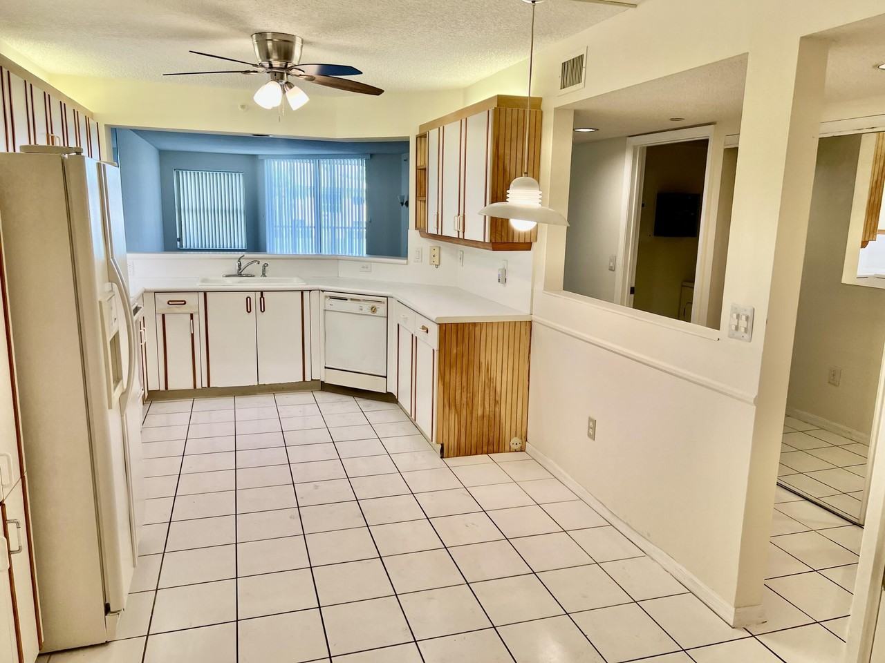 7843 Granville Dr - Photo 4 of 17