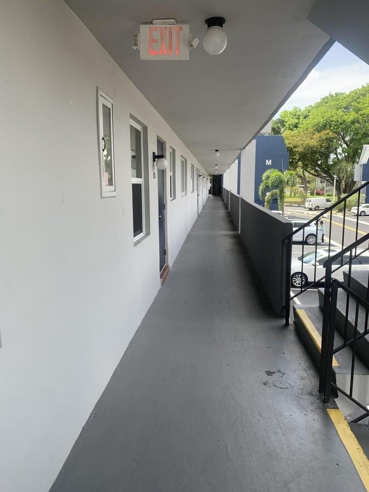 7887 Golf Circle Dr Apt 212 - Photo 3 of 23