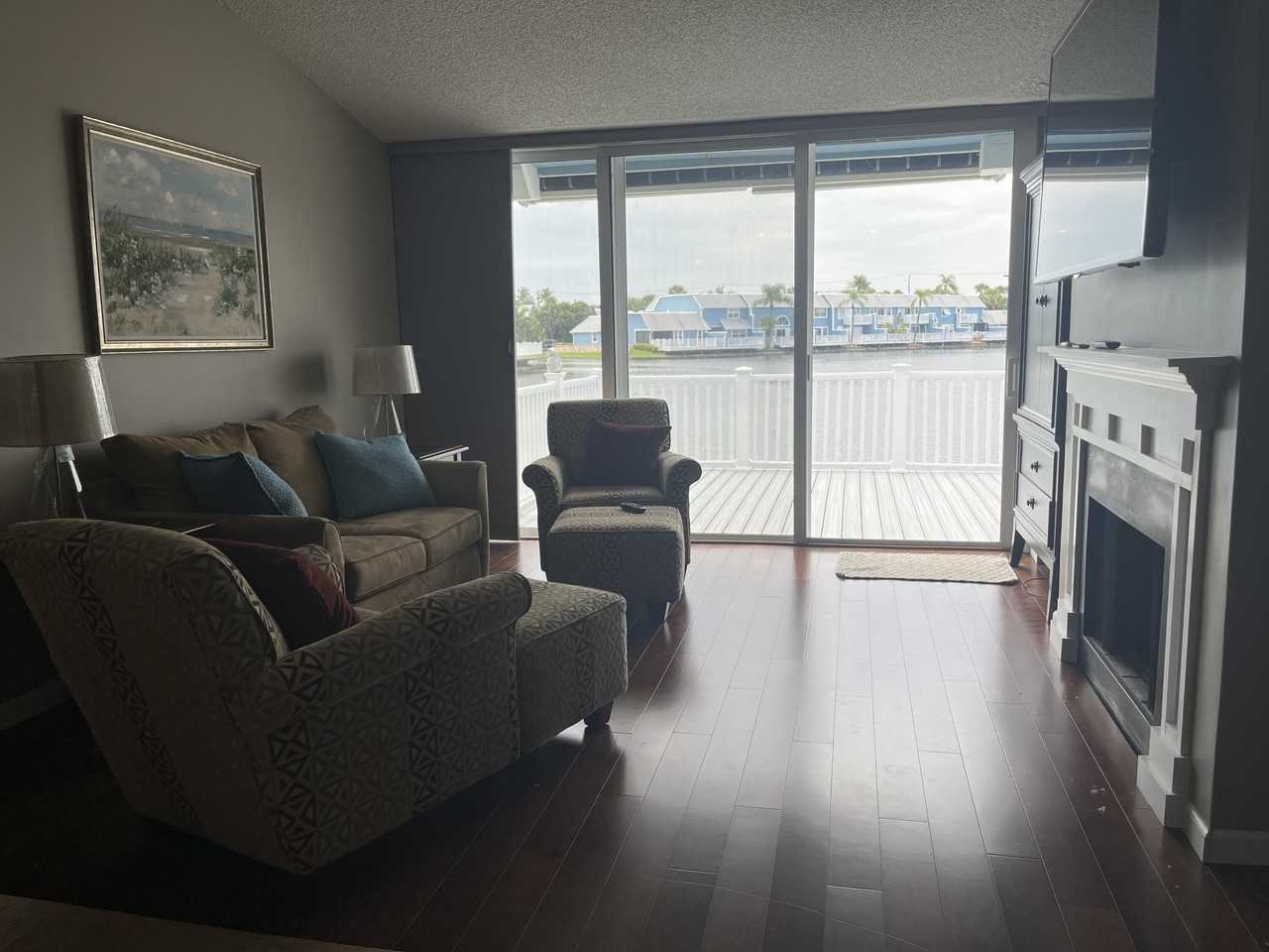 621 Ocean Dunes Cir - Photo 6 of 23