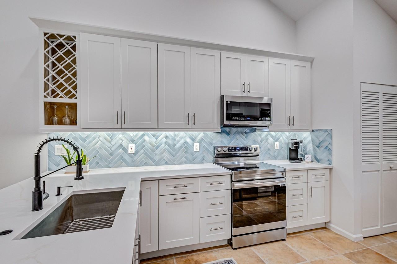 705 Sea Oats Dr Unit B3 - Photo 7 of 40