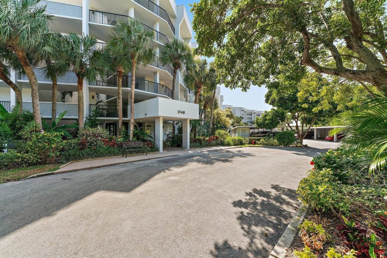 1748 Jupiter Cove Dr Apt 420 - Photo 3 of 50