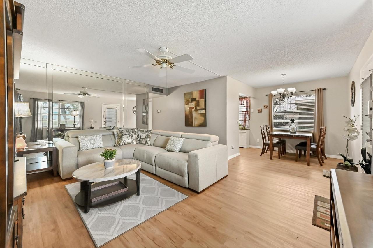 302 Capri H - Photo 7 of 36