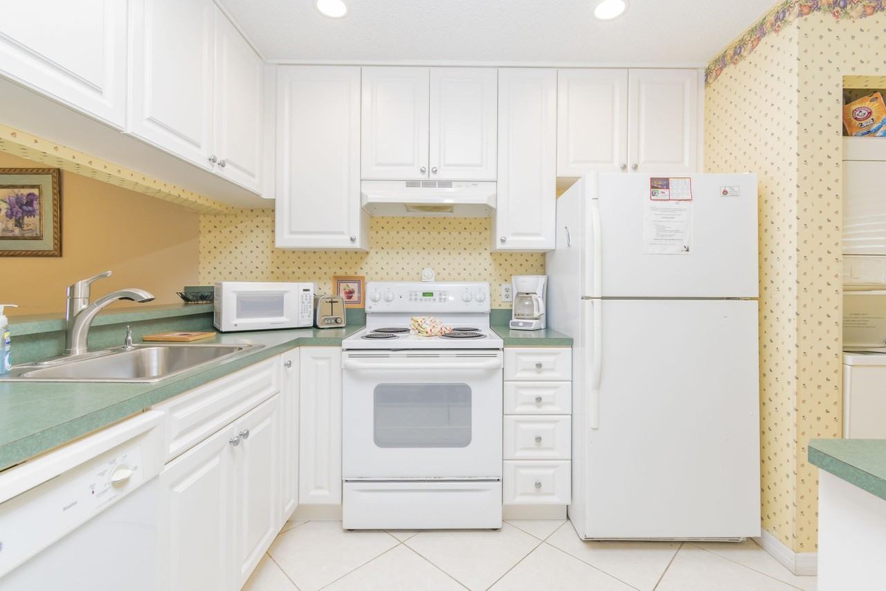 353 S Us Highway 1 Apt F407 - Photo 3 of 30