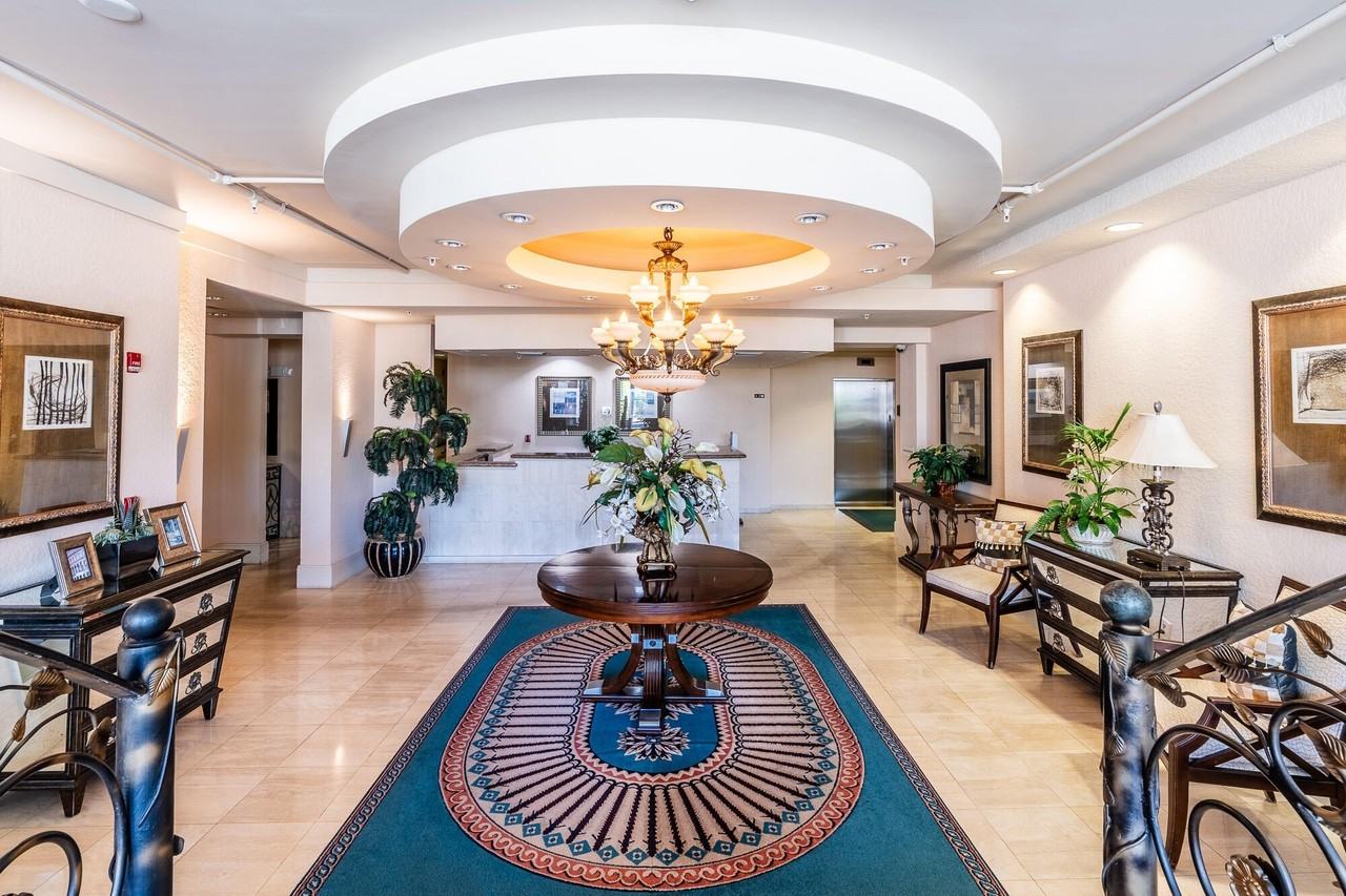 1000 Spanish River Rd Apt 3t - Photo 3 of 23