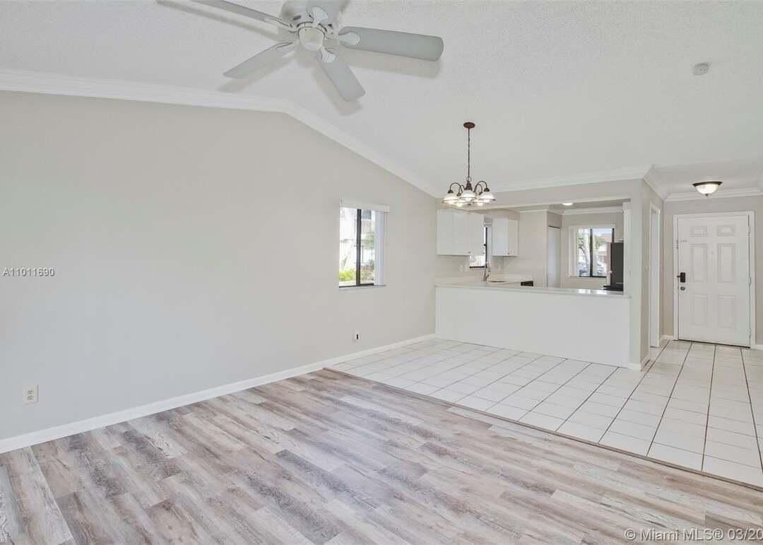 6508 Dockside Cir - Photo 6 of 9