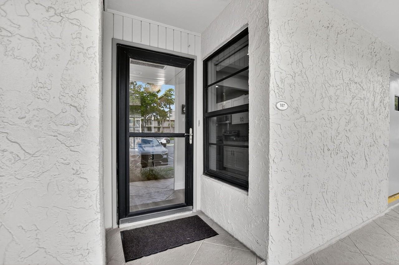 8 Royal Palm Way Unit 107 - Photo 3 of 50