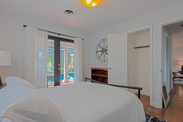 1311 Sw 56th Ave - Photo 5 of 31