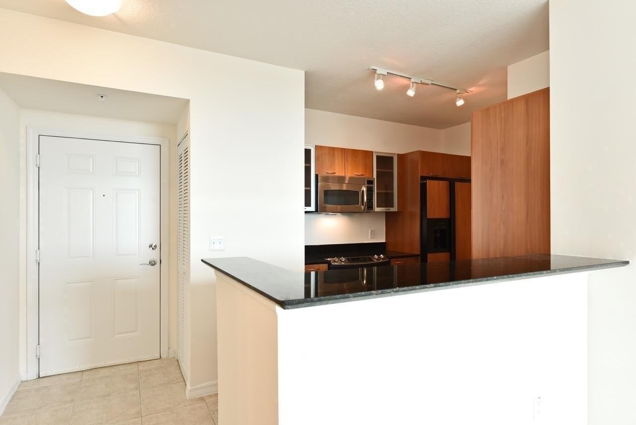 625 Casa Loma Blvd Unit 307 - Photo 5 of 32