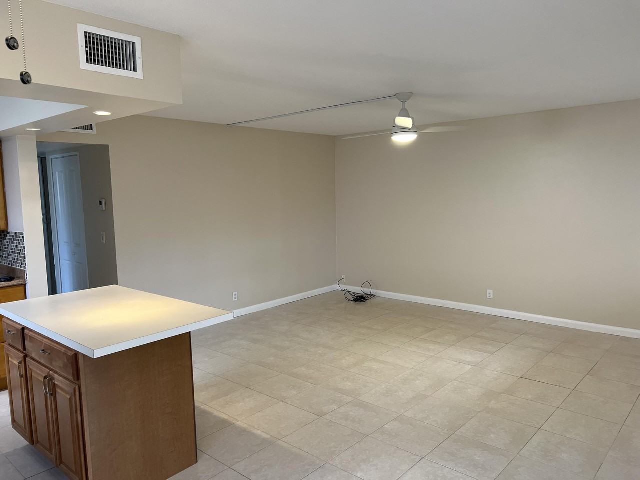 632 Saxony Pl Unit N - Photo 4 of 18