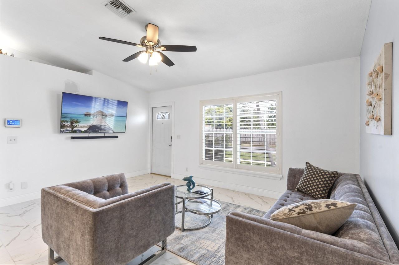 812 Nw 6th Ave - Photo 6 of 26