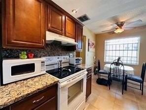 3099 Nw 48th Ave Apt 253 - Photo 3 of 30