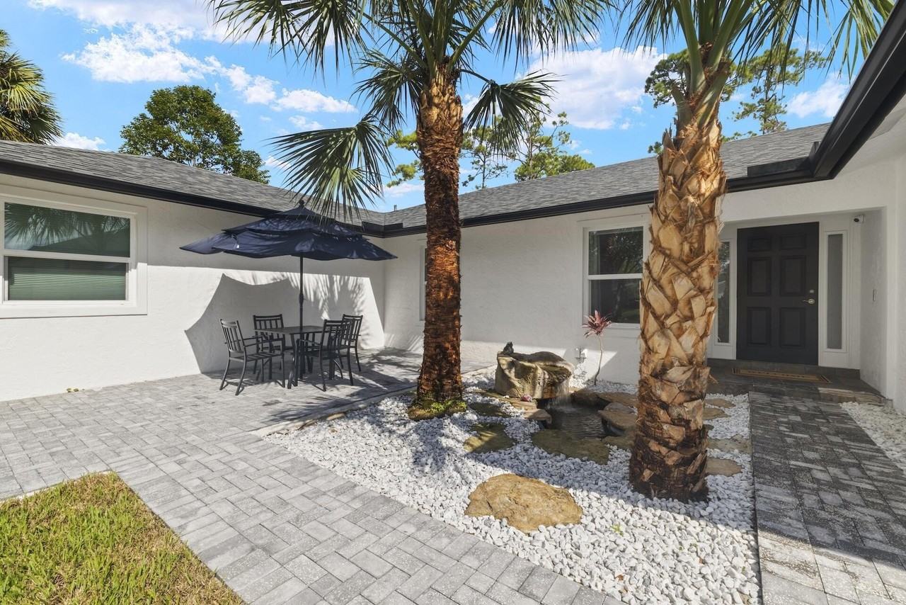 12151 Old Country Rd N - Photo 2 of 28