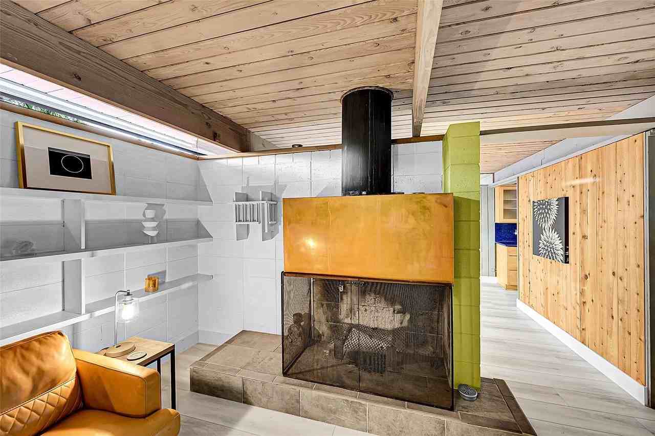 234 Pine Ave - Photo 7 of 32