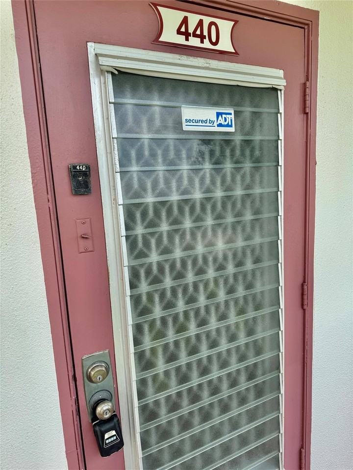 440 Fanshaw K - Photo 3 of 18