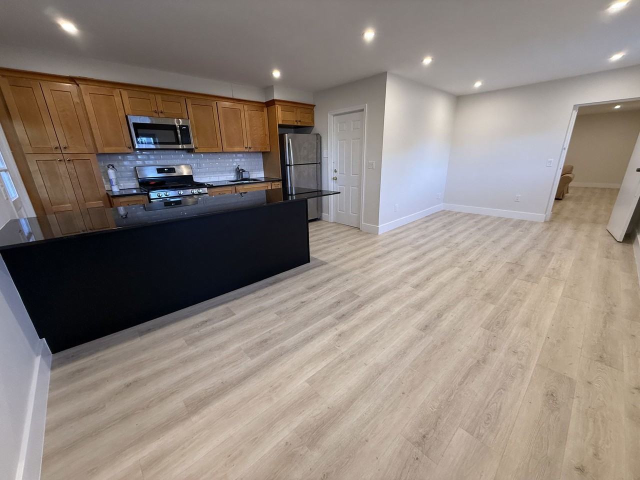 426 Plateau Ave #REAR - Photo 2 of 8