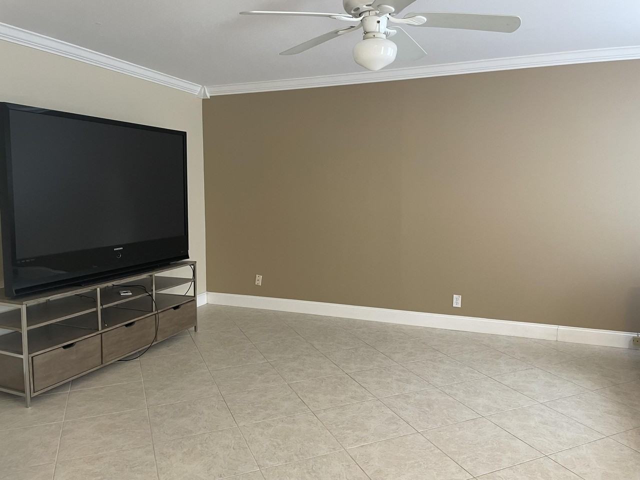 564 Brittany L - Photo 5 of 48