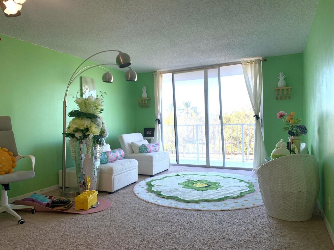 500 Executive Center Dr Apt 3f - Photo 6 of 20