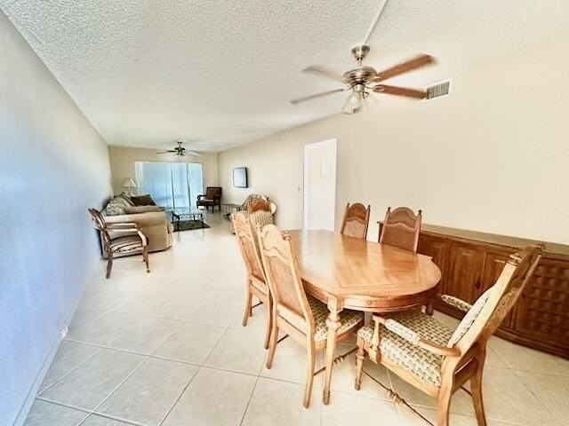 4001 Hythe A - Photo 4 of 38