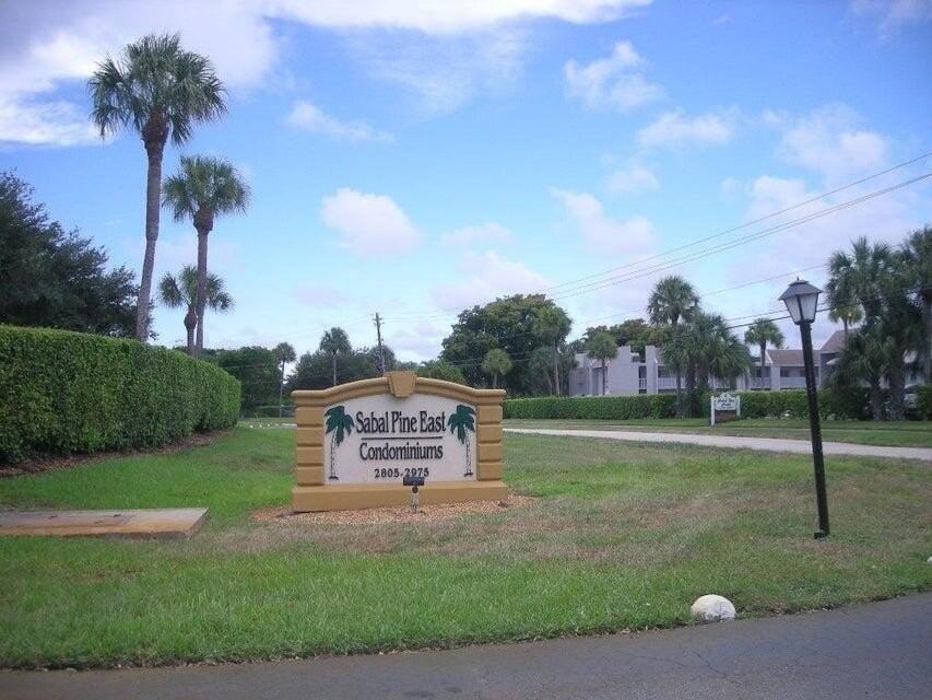 2885 Sw 22nd Ave Apt 106 - Photo 2 of 18