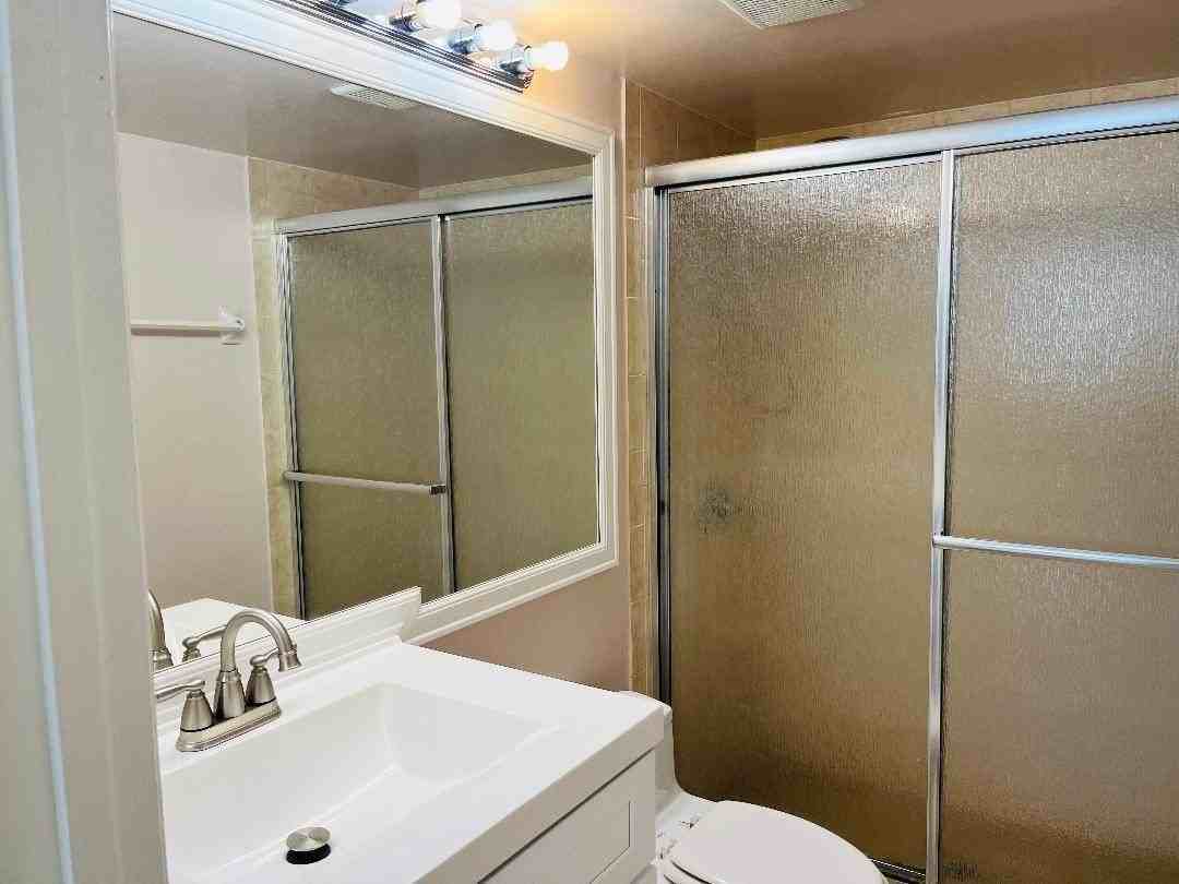 2885 Sw 22nd Ave Apt 106 - Photo 6 of 18
