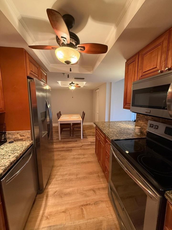 6372 La Costa Dr Apt 306 - Photo 7 of 23