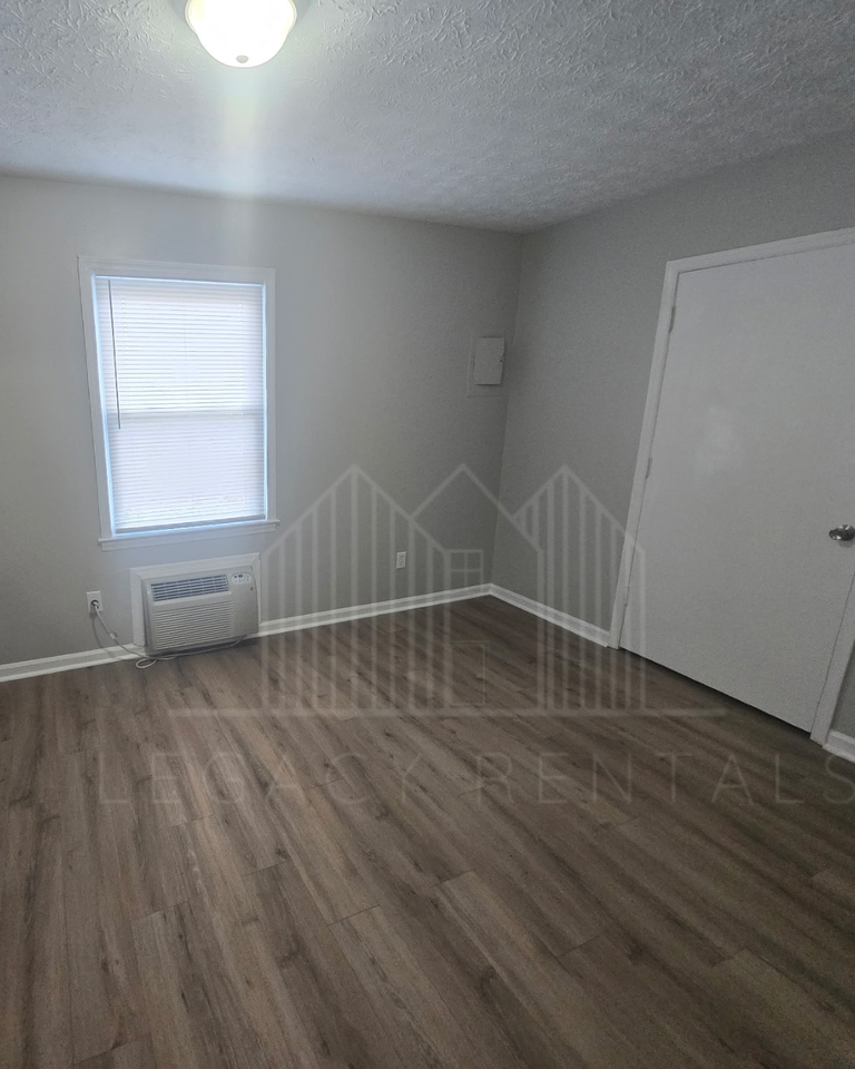 106 Rice Ct #9 - Photo 4 of 4