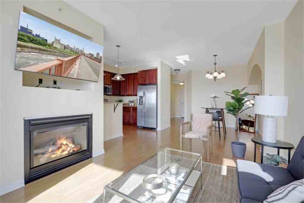 500 E Grant St #1905 - Photo 5 of 40