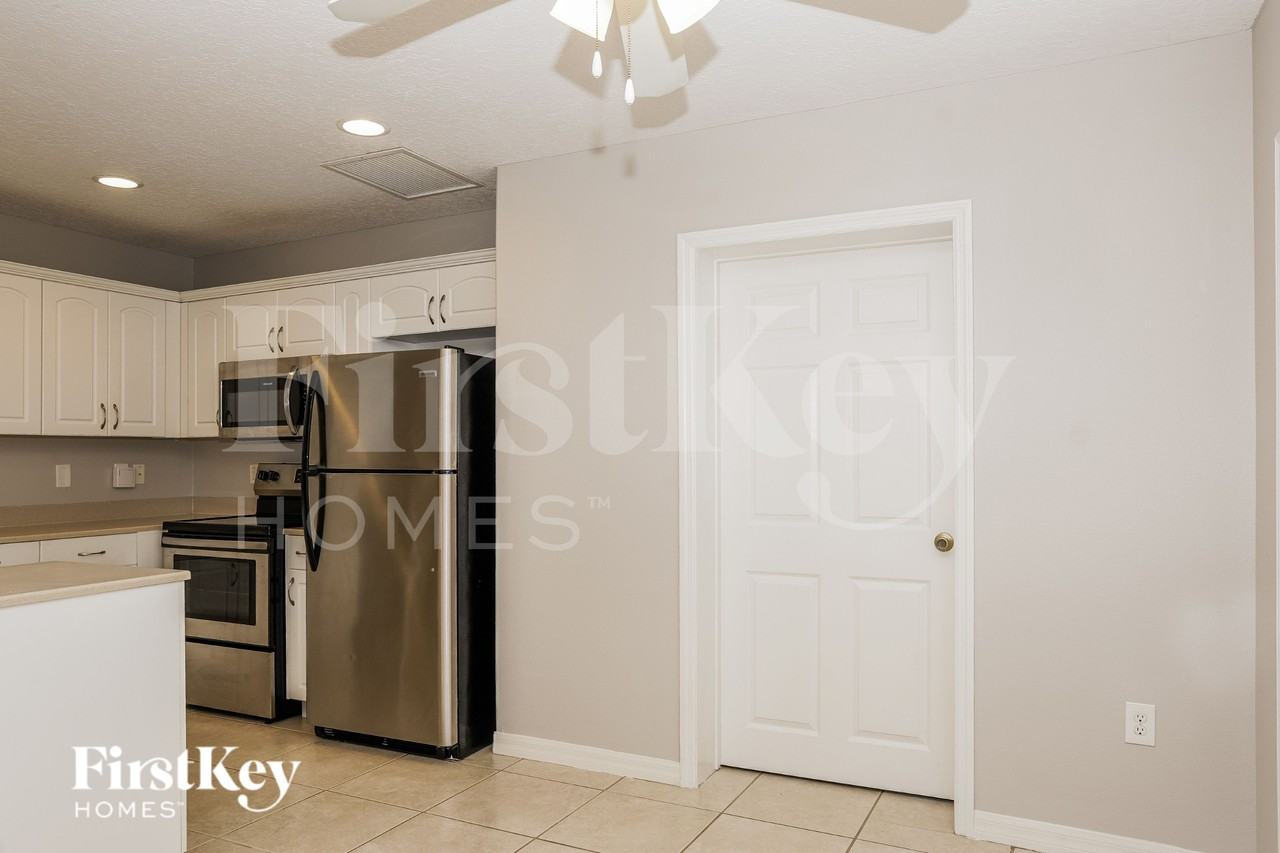 1136 Delmar Ter Ne - Photo 6 of 15